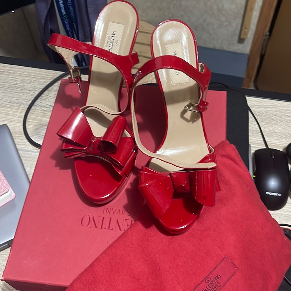 100% Authentic Valentino Garavani Triple Bow Couture Platform